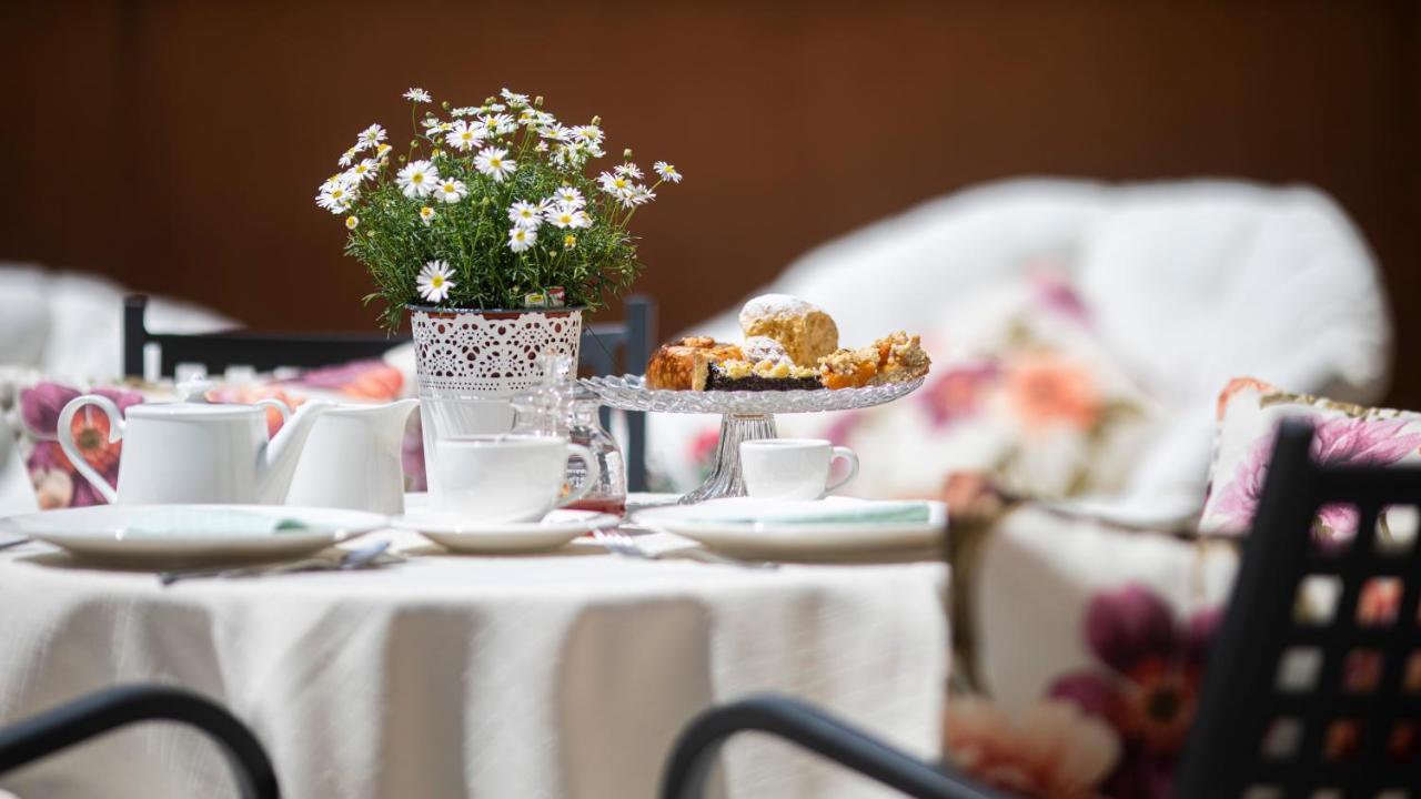 Natura Boutique Chalet Wellness Spa Dobbiaco Eksteriør billede