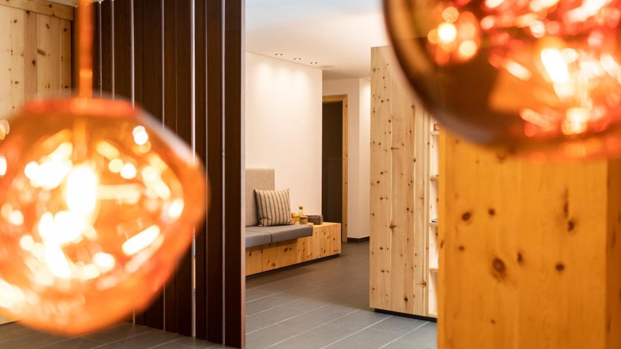 Natura Boutique Chalet Wellness Spa Hotel Dobbiaco Eksteriør billede