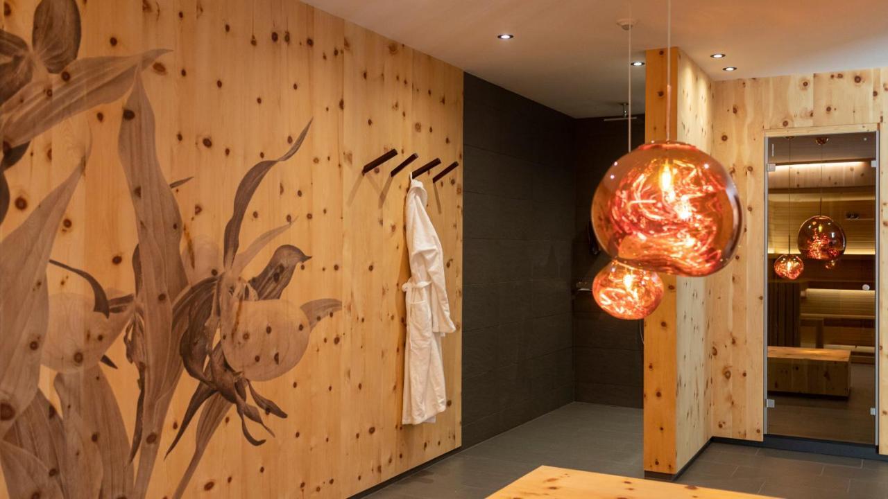 Natura Boutique Chalet Wellness Spa Dobbiaco Eksteriør billede